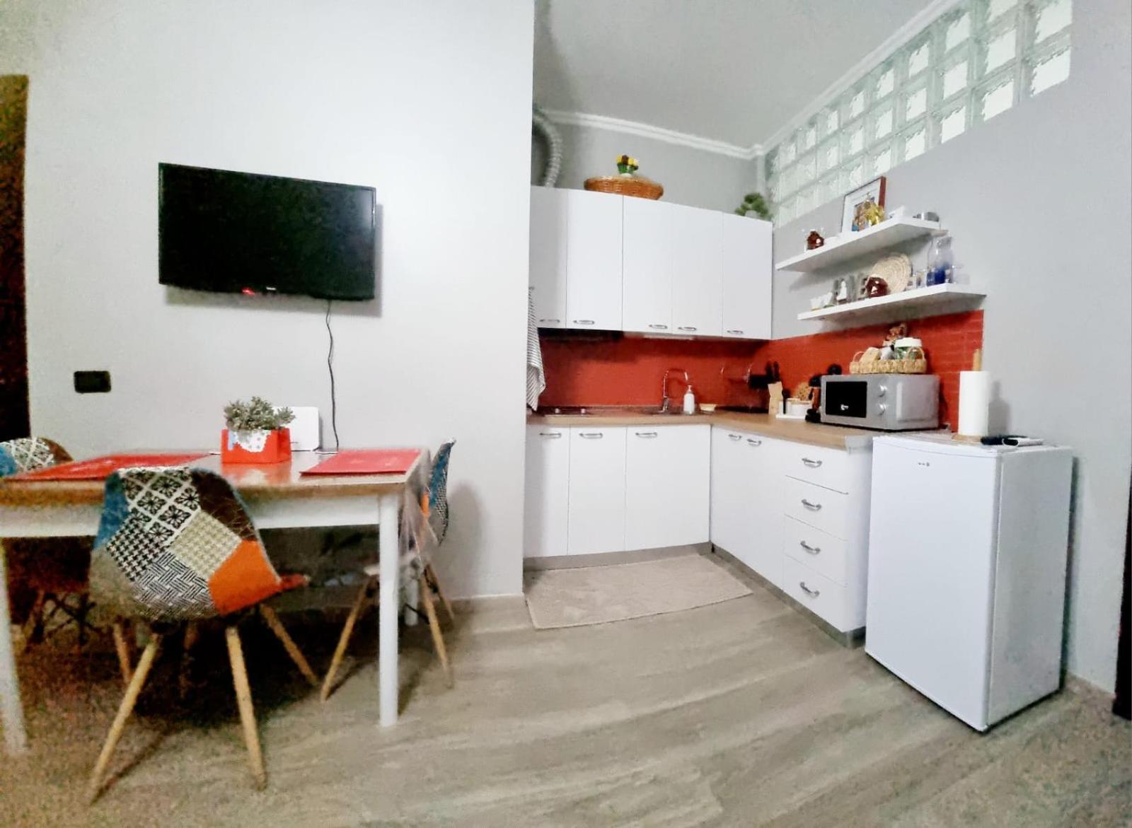 Nevila'S Apartment Tiranë Eksteriør bilde
