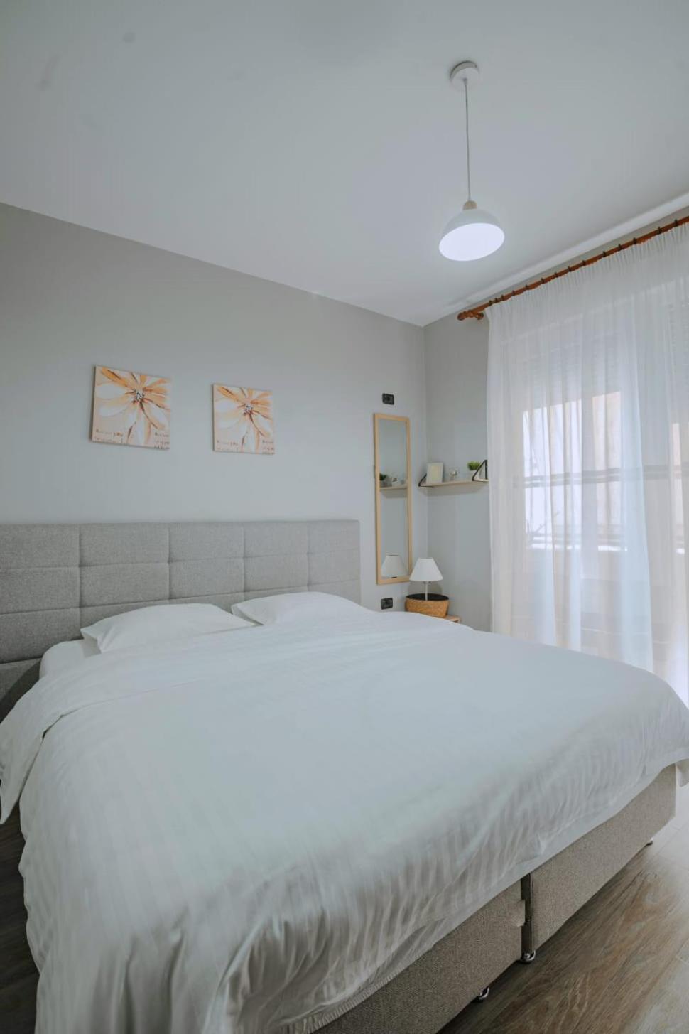 Nevila'S Apartment Tiranë Eksteriør bilde